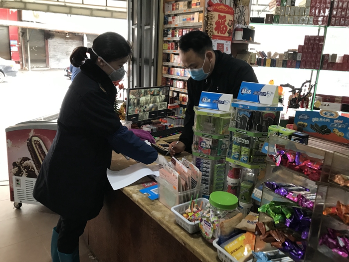 基層女同志巾幗不讓須眉，在疫情防控中英勇奮斗7.jpg
