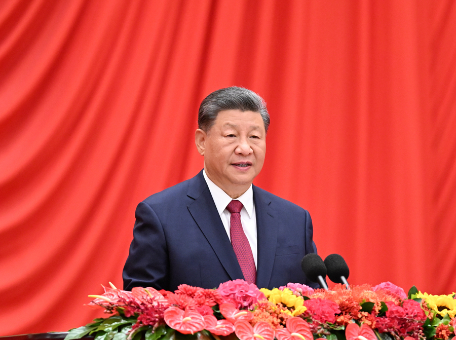 ??9月30日晚，慶祝中華人民共和國成立75周年招待會(huì)在北京人民大會(huì)堂隆重舉行。中共中央總書記、國家主席、中央軍委主席習(xí)近平出席招待會(huì)并發(fā)表重要講話。