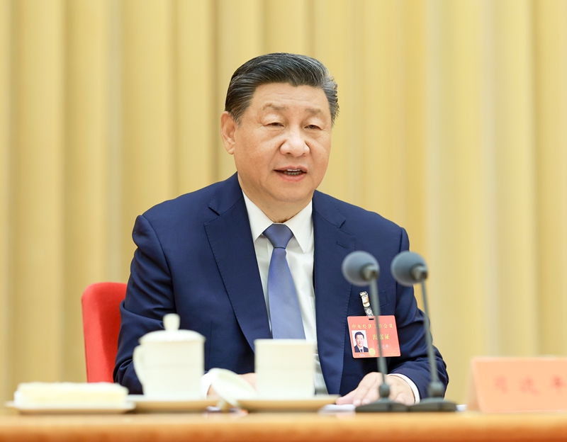 ??12月11日至12日，中央經(jīng)濟(jì)工作會(huì)議在北京舉行。中共中央總書(shū)記、國(guó)家主席、中央軍委主席習(xí)近平出席會(huì)議并發(fā)表重要講話。
