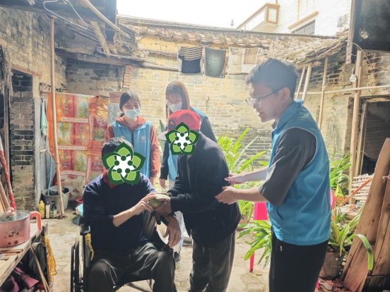 群眾豎起大拇指！龍勝鎮(zhèn)“雙百”社工暖心服務(wù)獲點(diǎn)贊