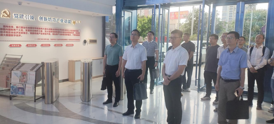 市領(lǐng)導(dǎo)率隊(duì)赴佛山調(diào)研，推動(dòng)我市行業(yè)可信數(shù)據(jù)空間建設(shè)
