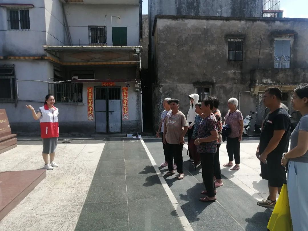 學習傳承紅色基因——2025年赤坎鎮(zhèn)走進愛國主義教育基地，開展踐行社會主義核心價值觀活動